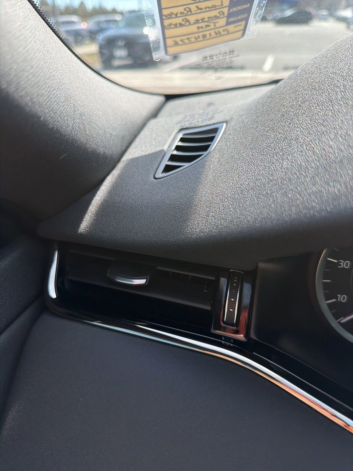 Used 2023 Land Rover Range Rover Evoque R-Dynamic SE image 62