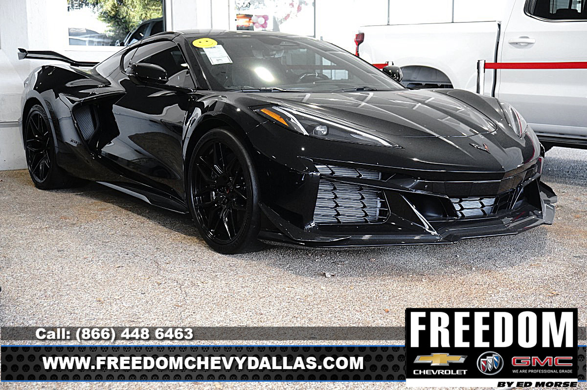 New 2026 Chevrolet Corvette Z06 w/ Z07 Performance Package RWD image 1