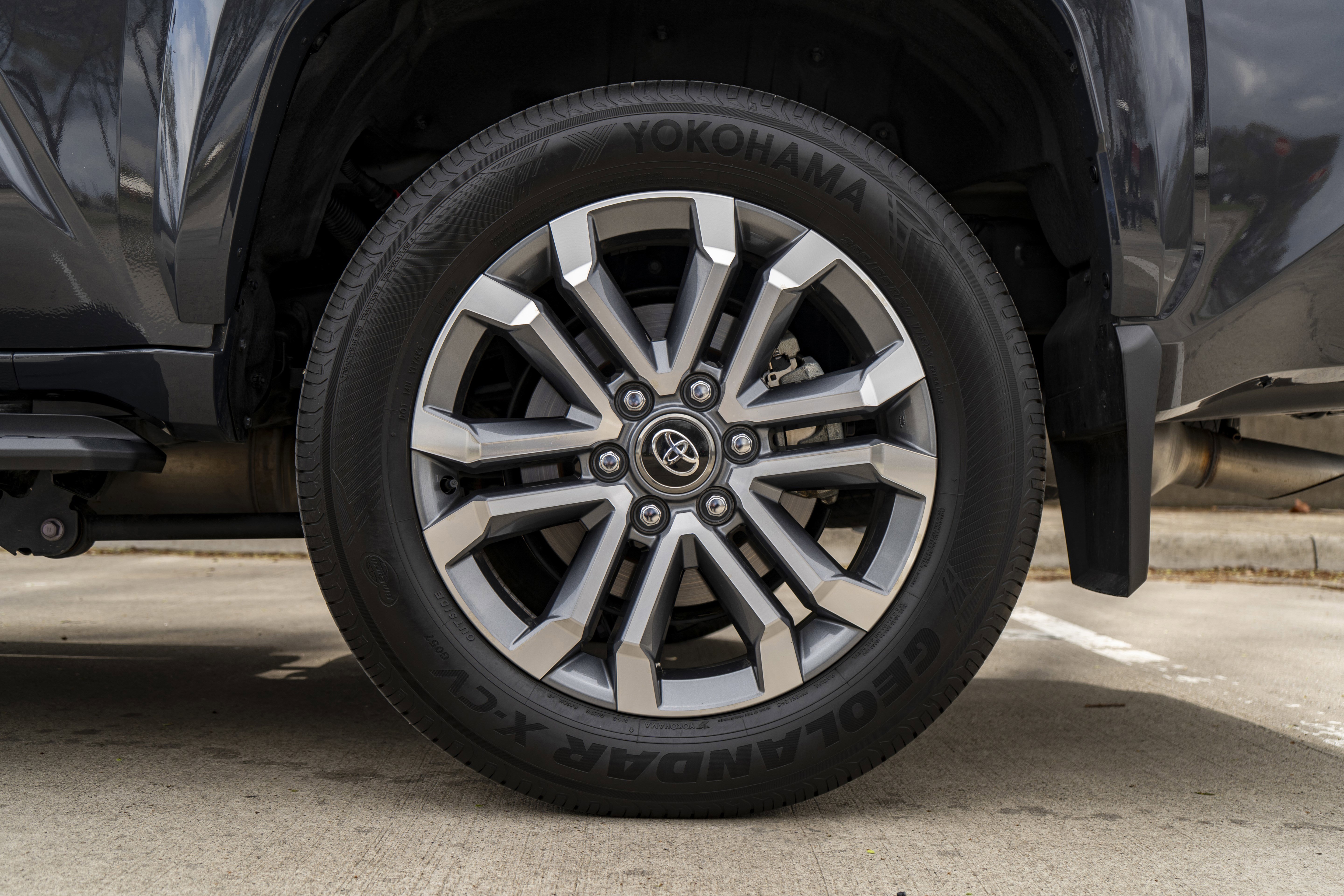 Used 2025 Toyota 4Runner Limited image 15