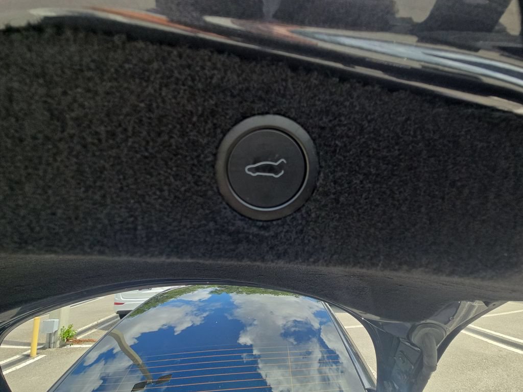Used 2025 Tesla Model 3 Long Range AWD/4WD image 33