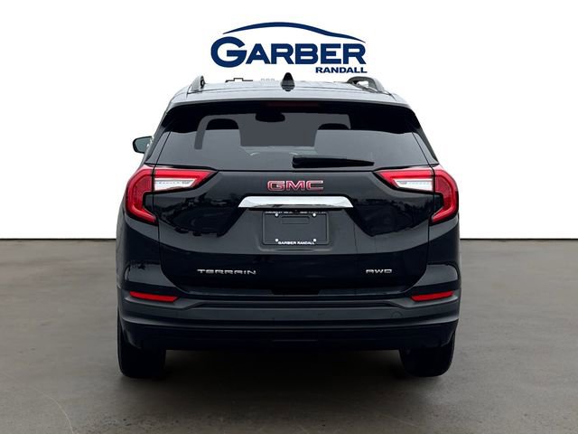 Used 2023 GMC Terrain SLE w/ Driver Convenience Package AWD/4WD image 4