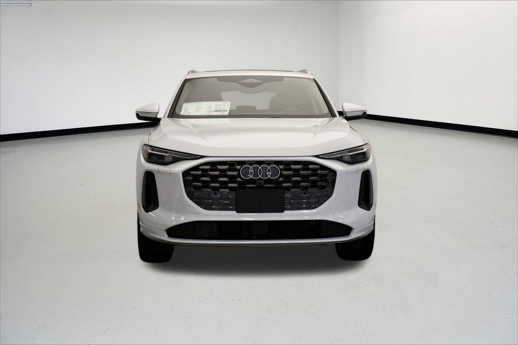 Used 2025 Audi Q5 Premium Plus w/ Premium Plus image 8