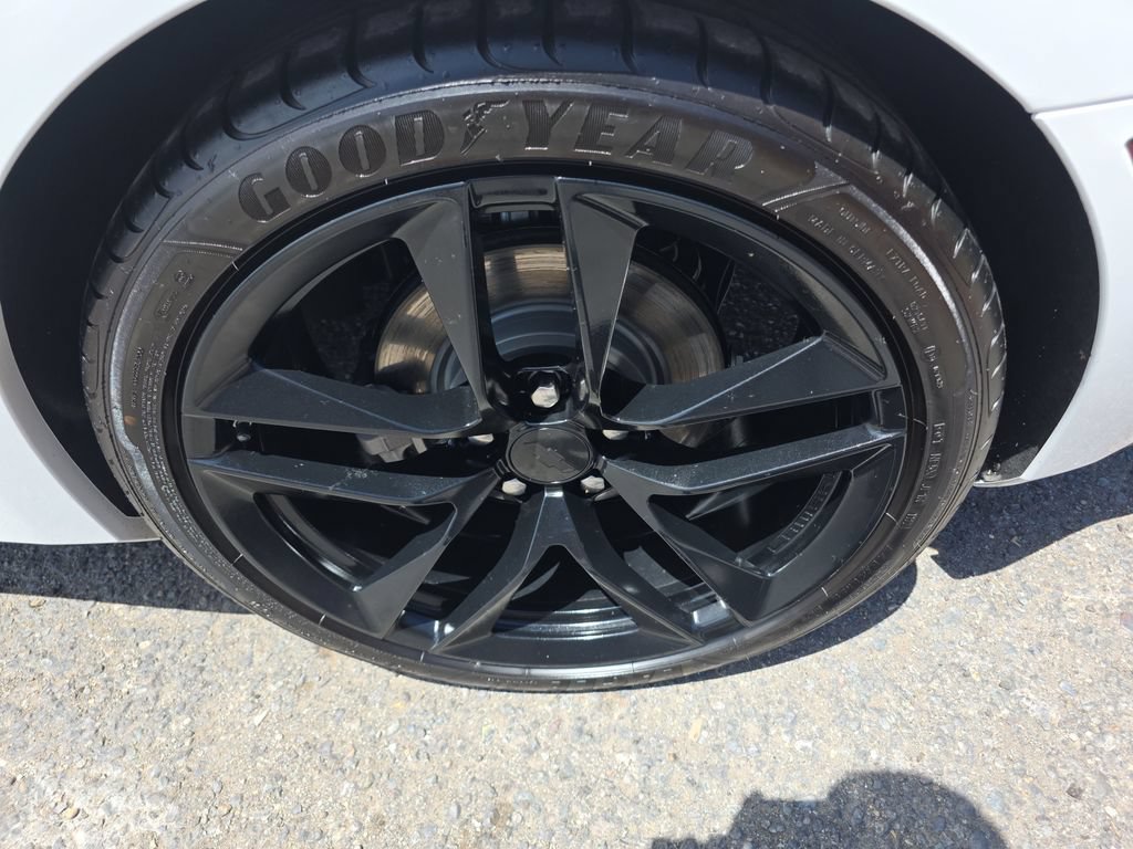 Used 2023 Chevrolet Camaro LT w/ RS Package RWD image 33