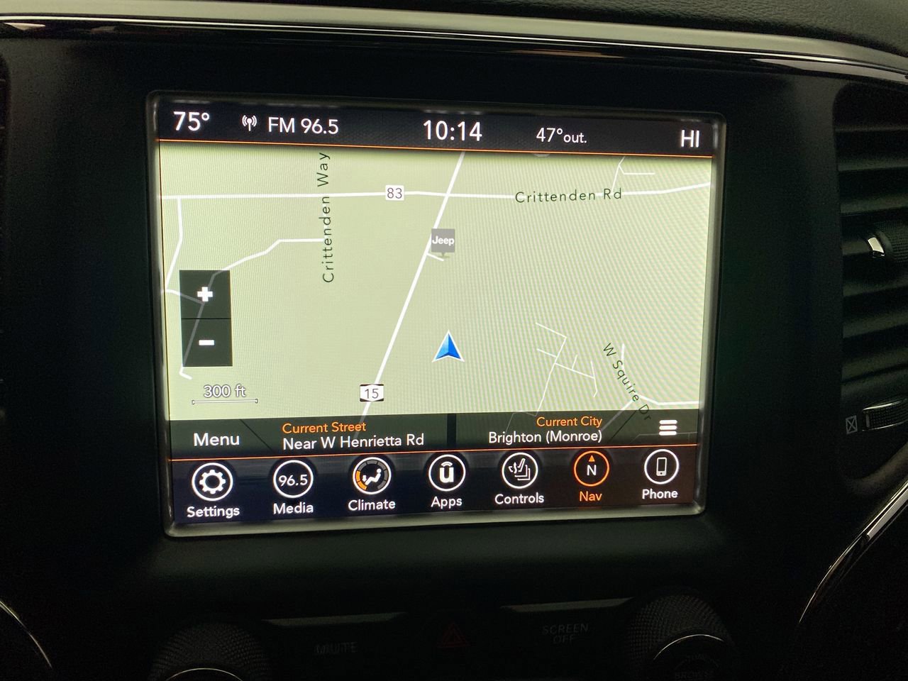 Used 2018 Jeep Grand Cherokee Altitude AWD/4WD image 19