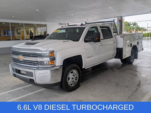 Used 2018 Chevrolet Silverado 3500 LT AWD/4WD image 3