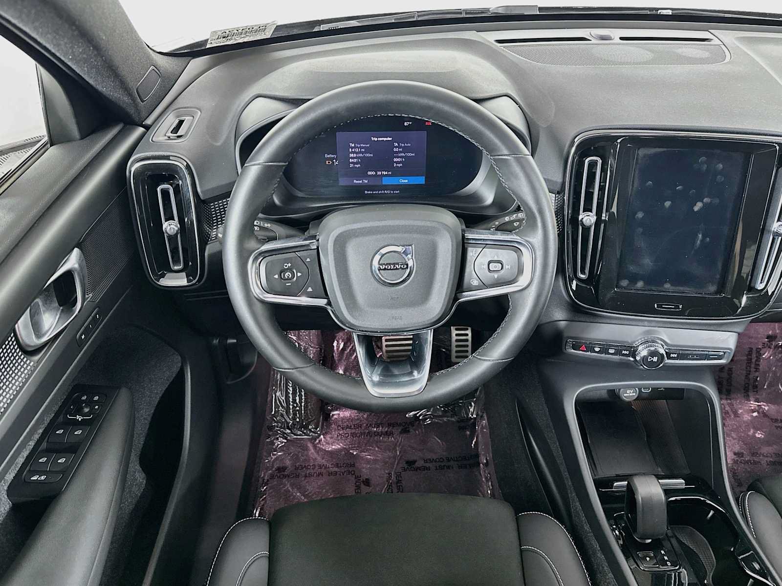 Used 2022 Volvo XC40 P8 Recharge Plus AWD/4WD image 21