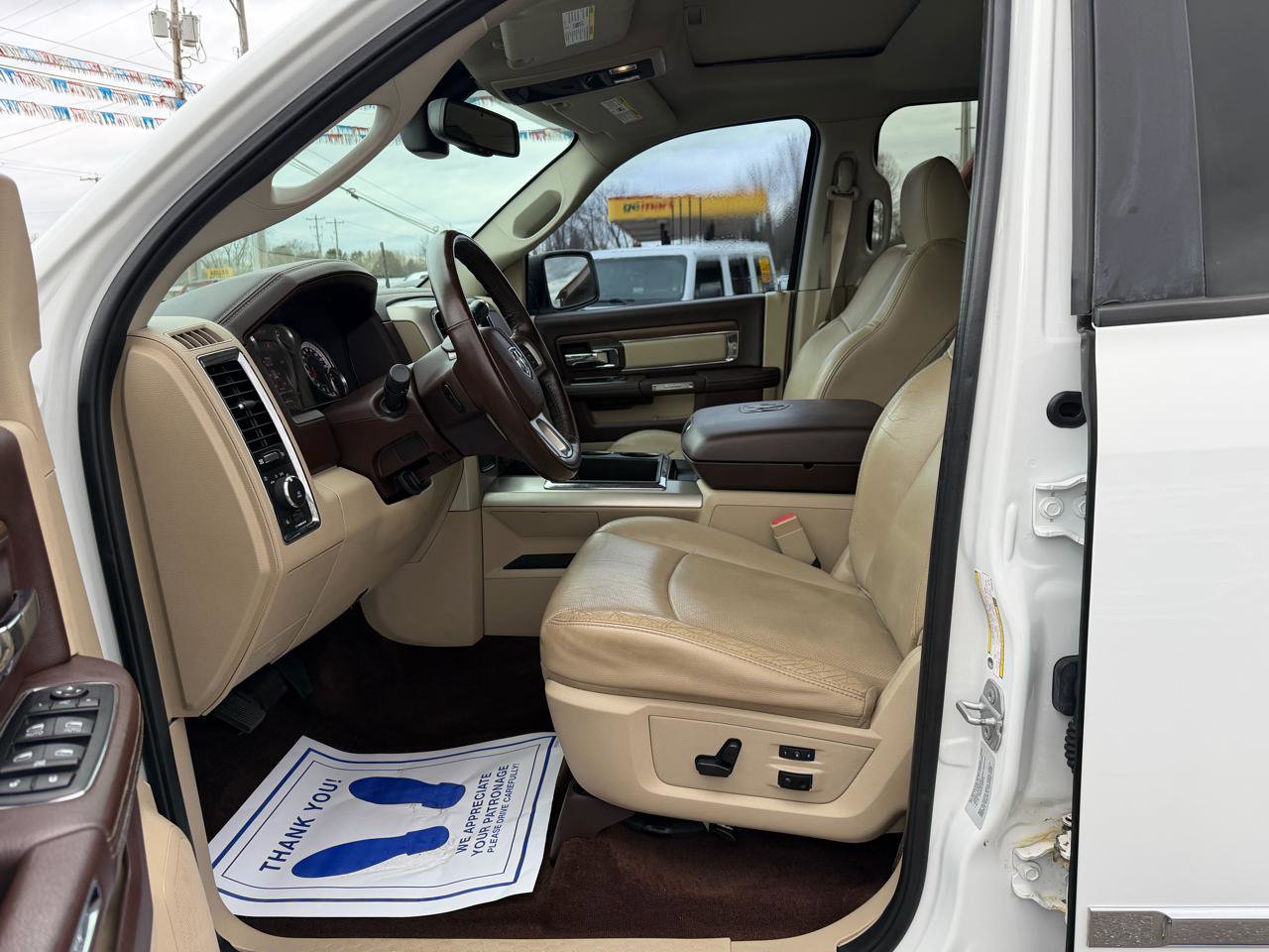 Used 2015 RAM 2500 Laramie w/ Convenience Group image 8