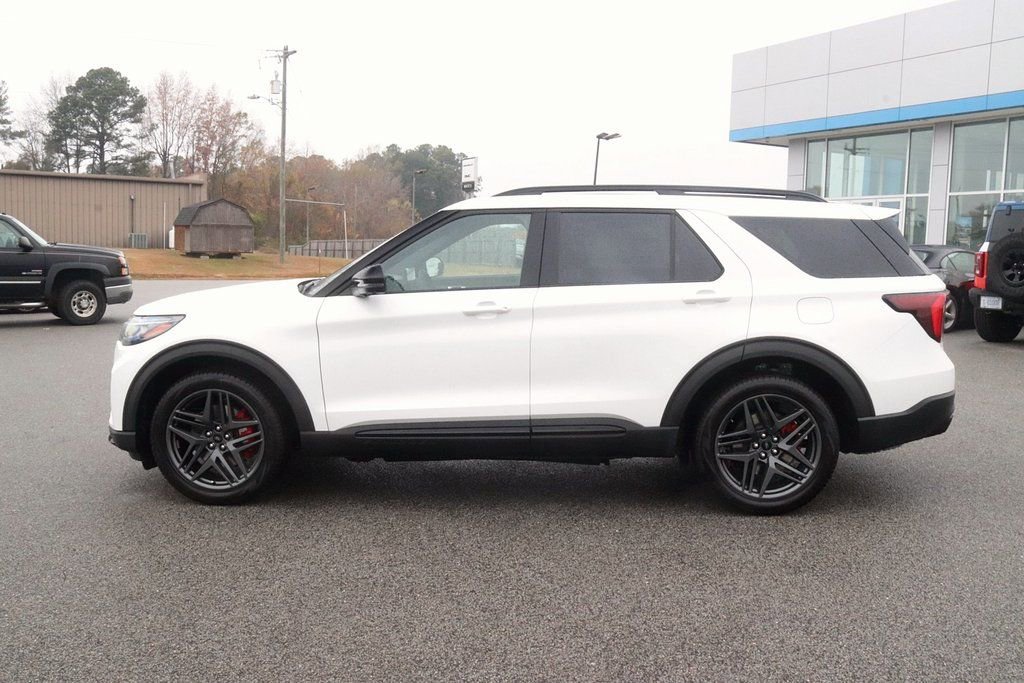 New 2026 Ford Explorer ST w/ Sun And Sound Package image 4