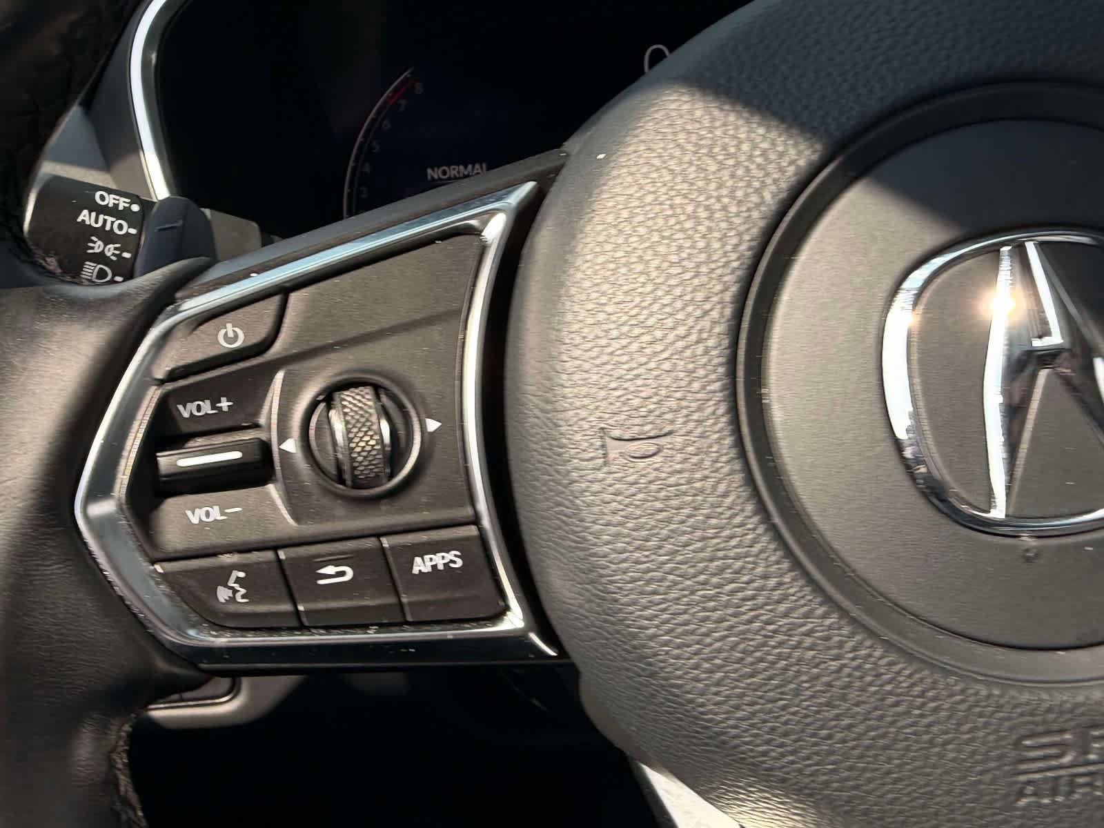 Used 2023 Acura MDX SH-AWD w/ Technology Package image 28
