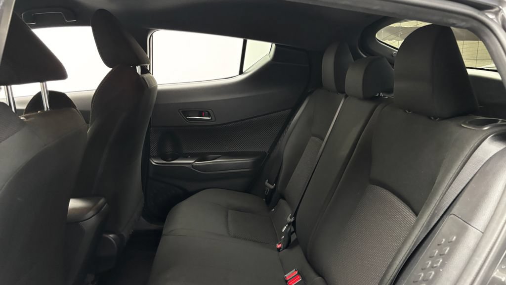Used 2019 Toyota C-HR LE FWD image 28
