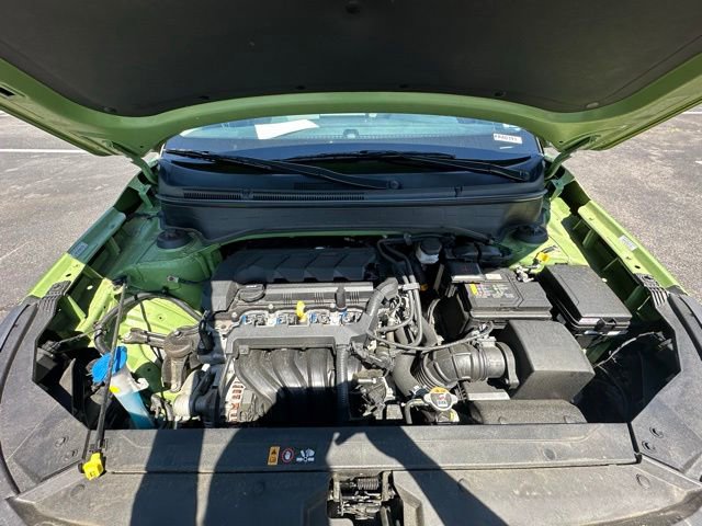 Used 2024 Hyundai Venue SEL FWD image 14