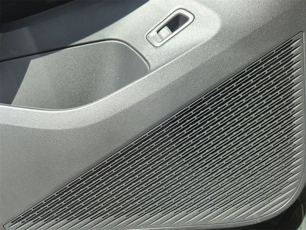 New 2026 Volkswagen Atlas Cross Sport SEL Premium R-Line image 33