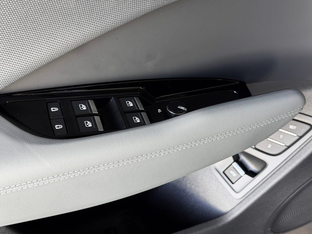 New 2026 Audi Q3 quattro 2.0T AWD/4WD image 23