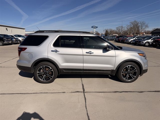 Used 2013 Ford Explorer Sport AWD/4WD image 2