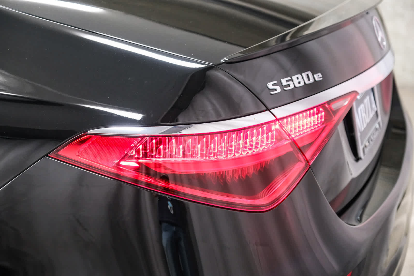 Used 2023 Mercedes-Benz S 580e 4MATIC Sedan image 7