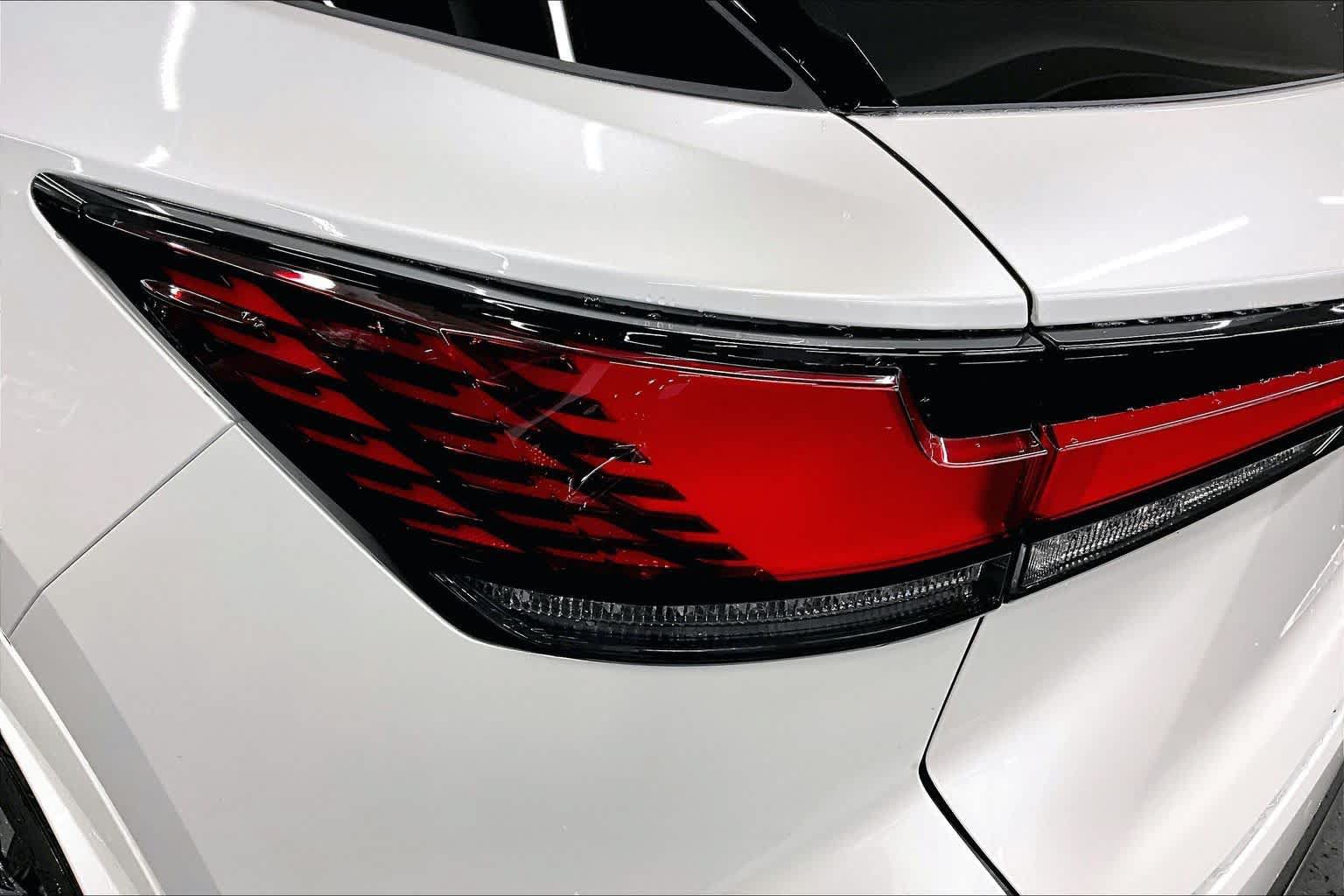Used 2024 Lexus RX 350 Premium Plus w/ Cold Area Package FWD image 29