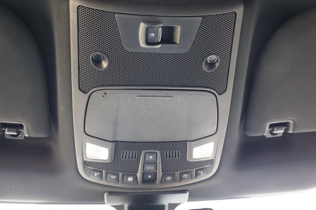 Used 2016 Ford F150 Platinum w/ Equipment Group 701A Luxury image 24