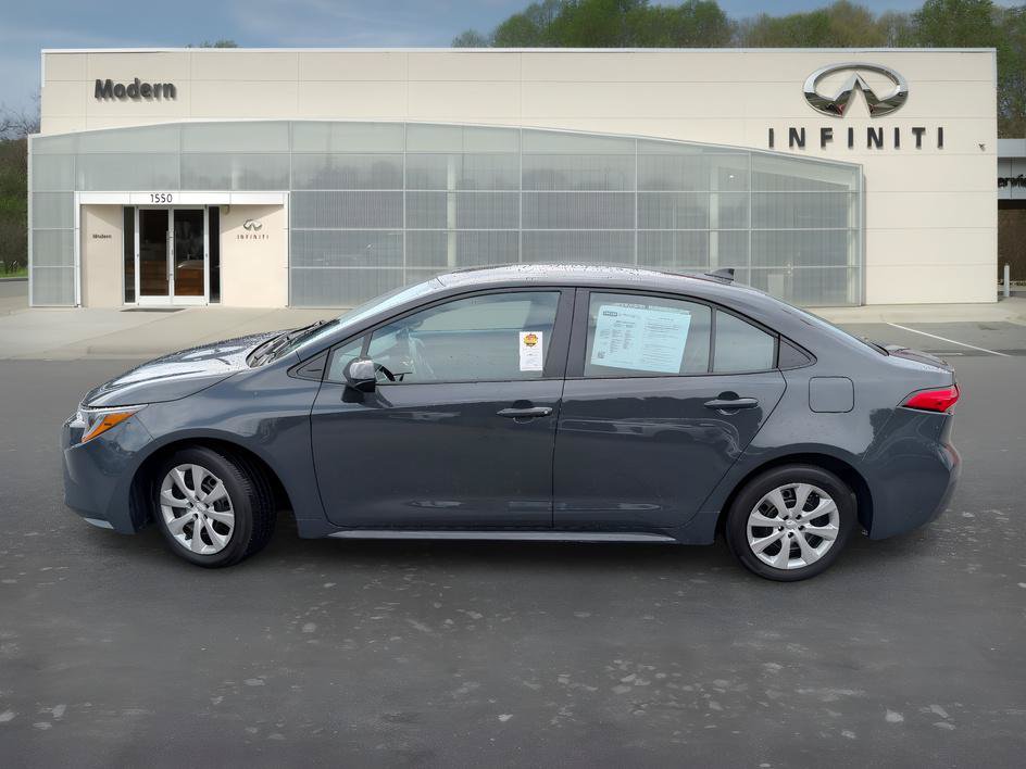 Used 2025 Toyota Corolla LE FWD image 6