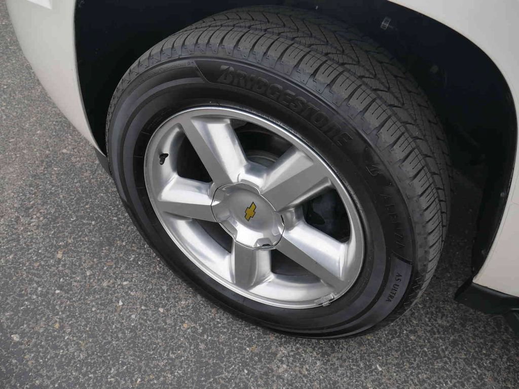 Used 2011 Chevrolet Suburban LTZ AWD/4WD image 11