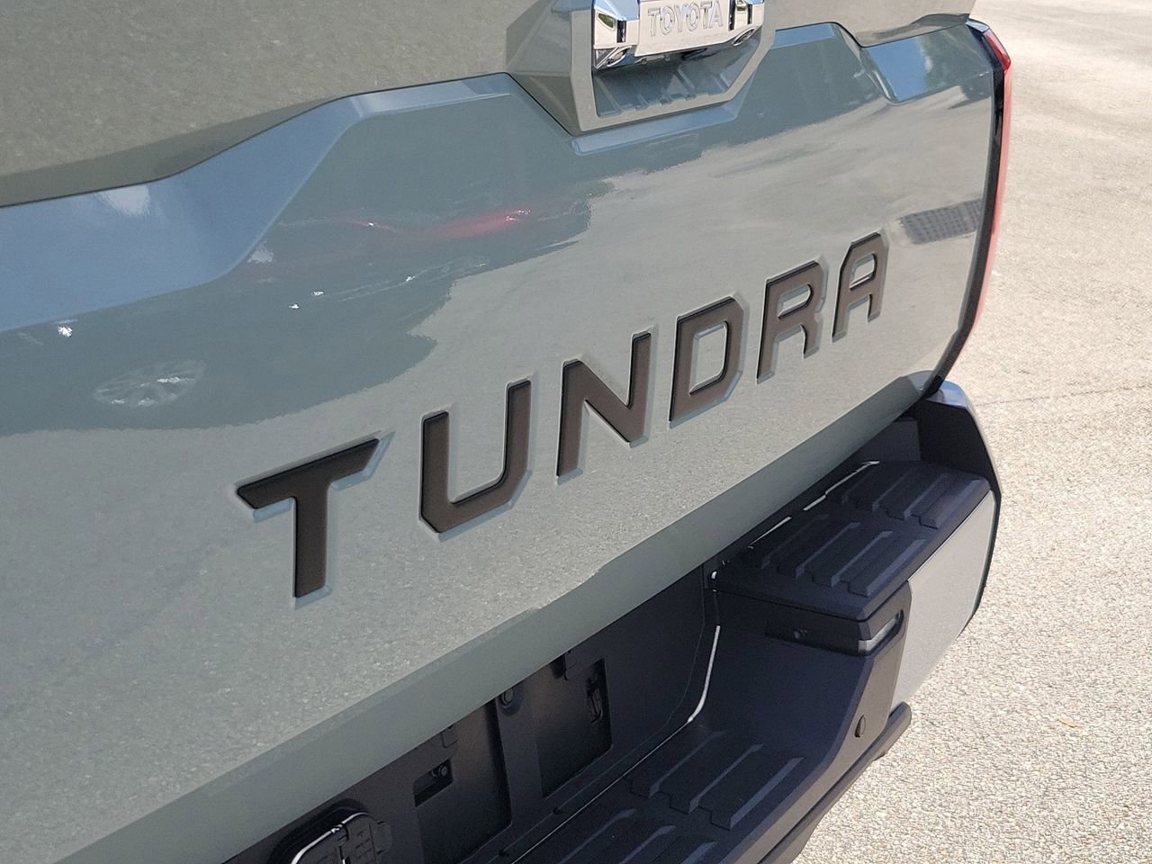 New 2026 Toyota Tundra Limited AWD/4WD image 6