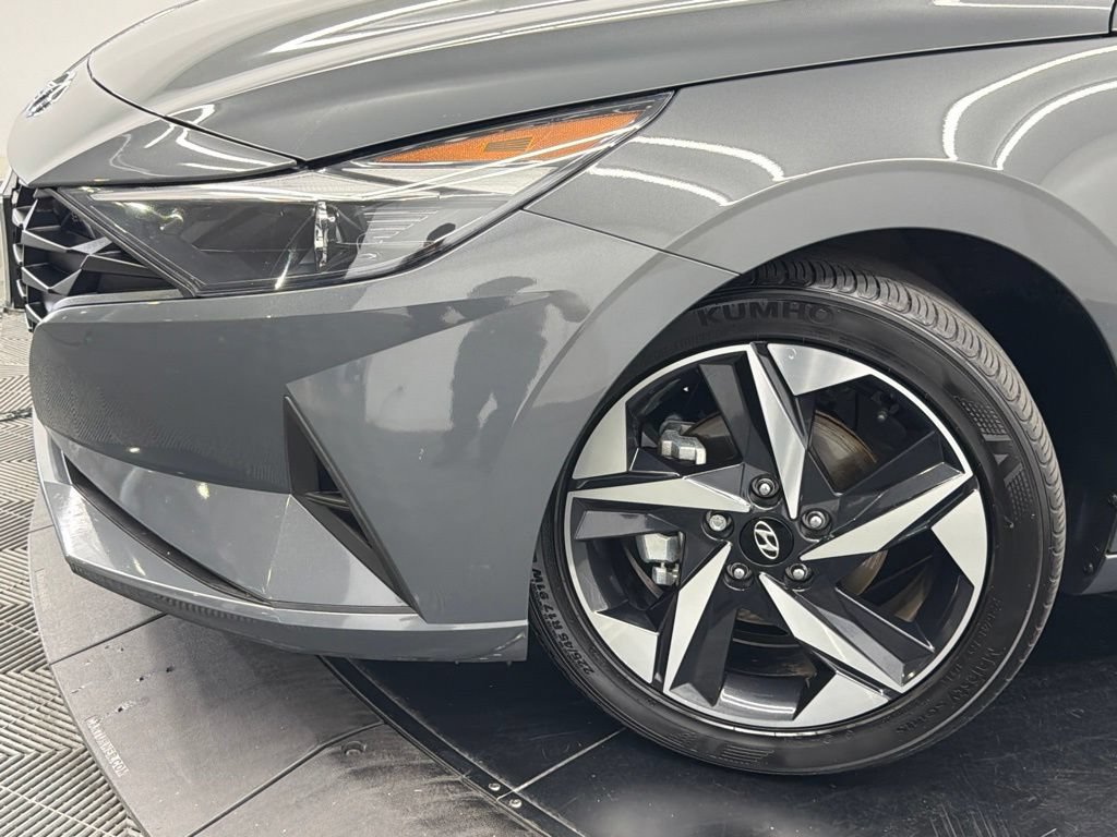 Used 2023 Hyundai Elantra SEL w/ Convenience Package FWD image 5