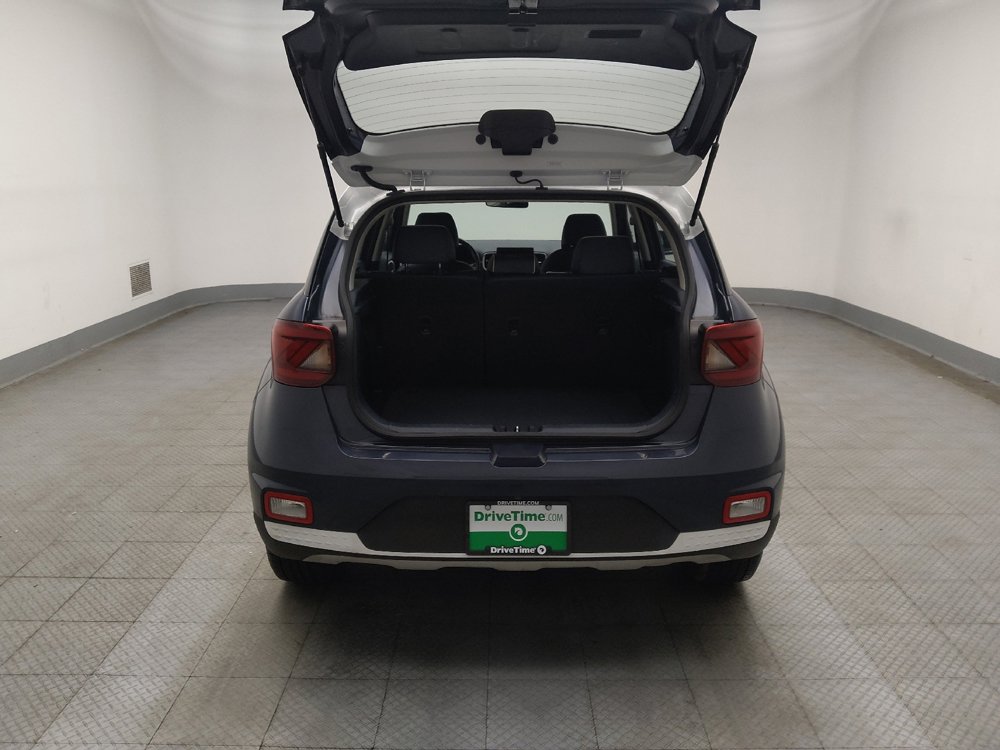 Used 2021 Hyundai Venue FWD image 29
