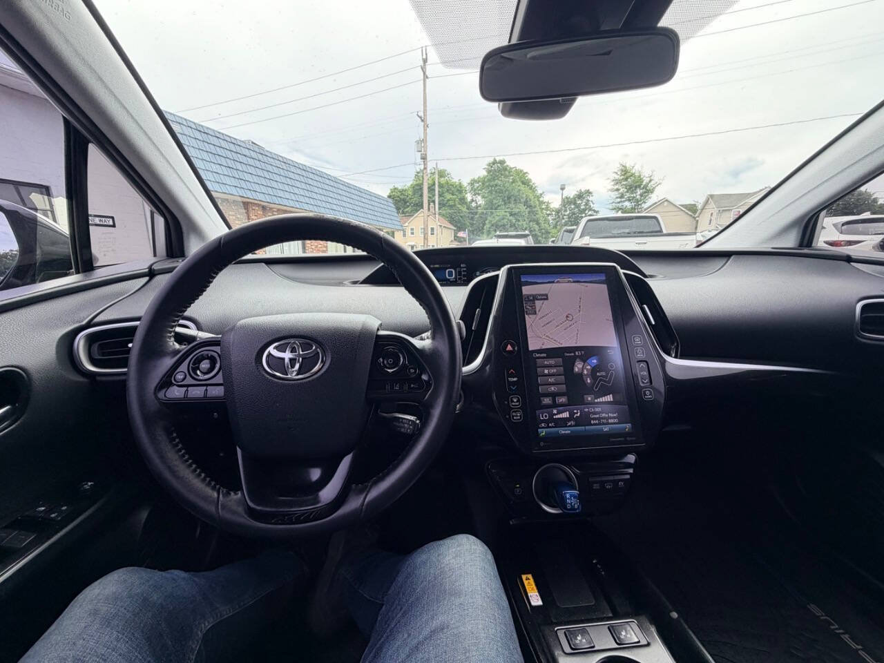 Used 2020 Toyota Prius Prime XLE FWD image 3