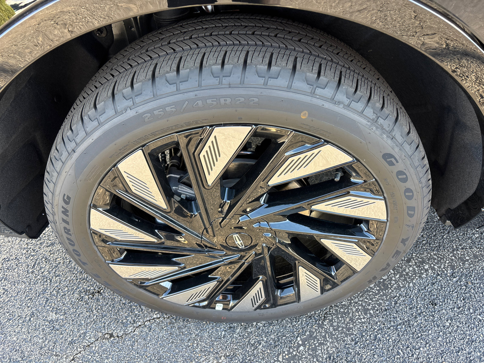 New 2026 Lincoln Nautilus Reserve w/ Jet Appearance Package image 10