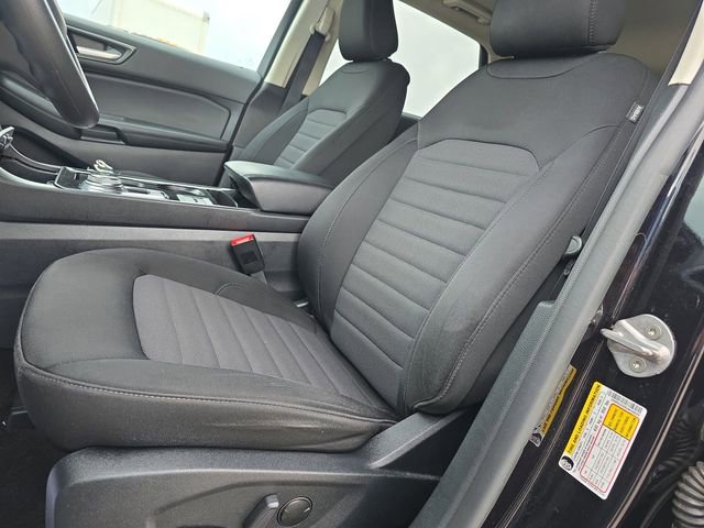 Used 2020 Ford Edge SE w/ Cargo Accessory Package FWD image 18