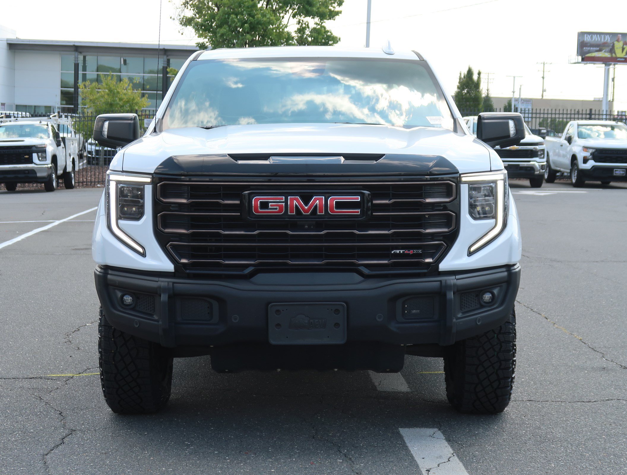 Used 2023 GMC Sierra 1500 AT4X AWD/4WD image 3