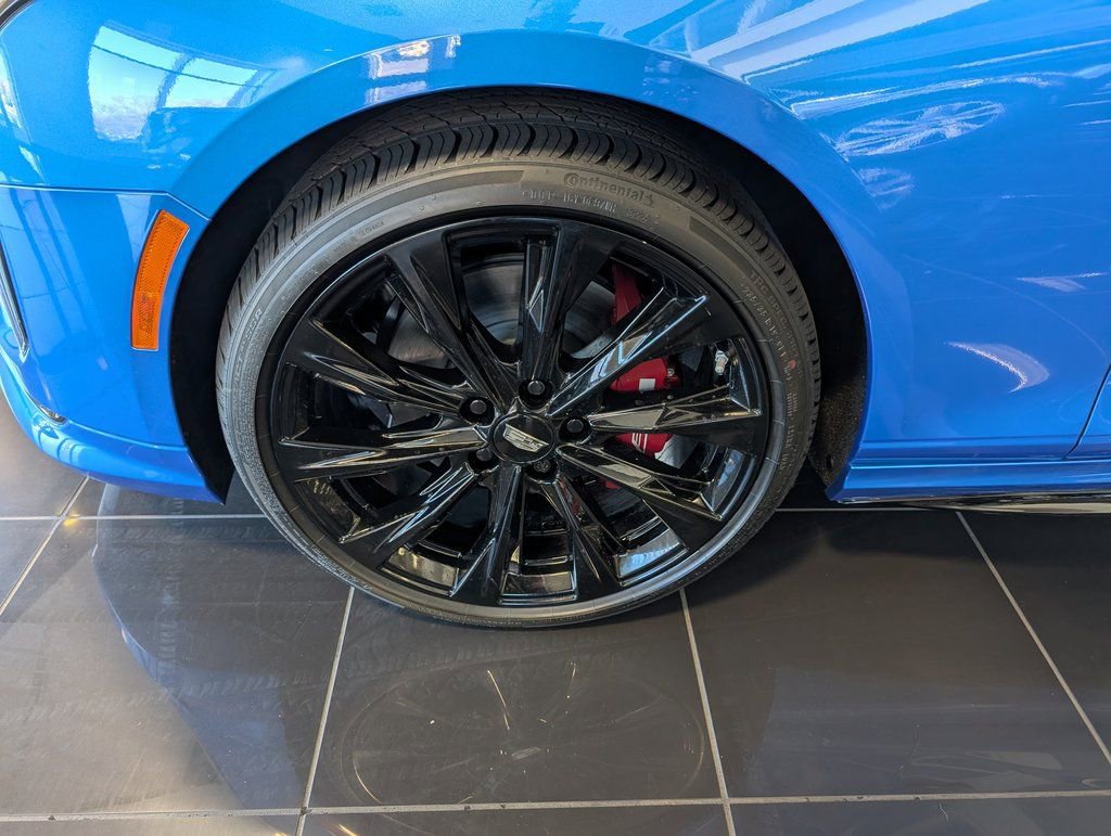 New 2026 Cadillac CT4 V w/ LPO, ONYX Package AWD/4WD image 5