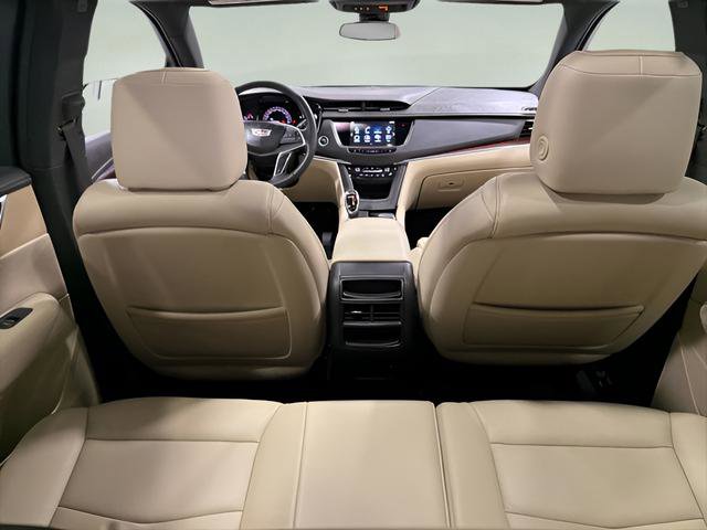 Used 2017 Cadillac XT5 Luxury w/ Driver Awareness Package FWD image 32