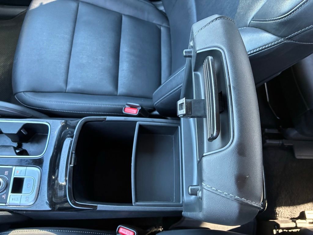 Used 2023 Kia Telluride S image 40