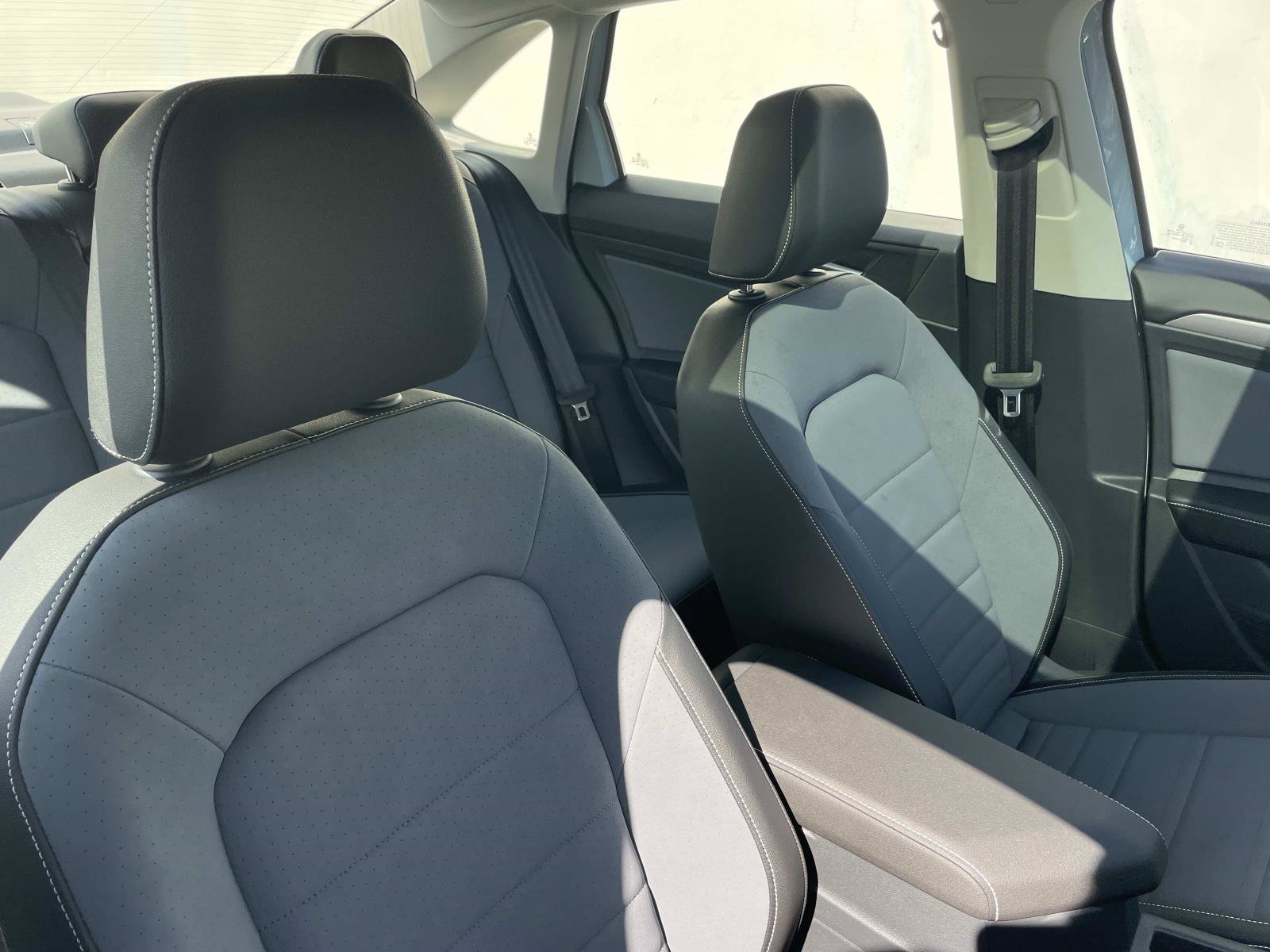 New 2027 Volkswagen Jetta SE FWD image 27