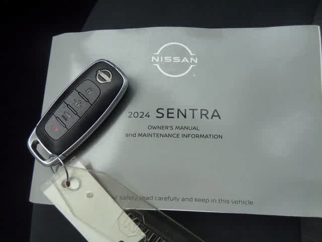 Used 2024 Nissan Sentra SV FWD image 32