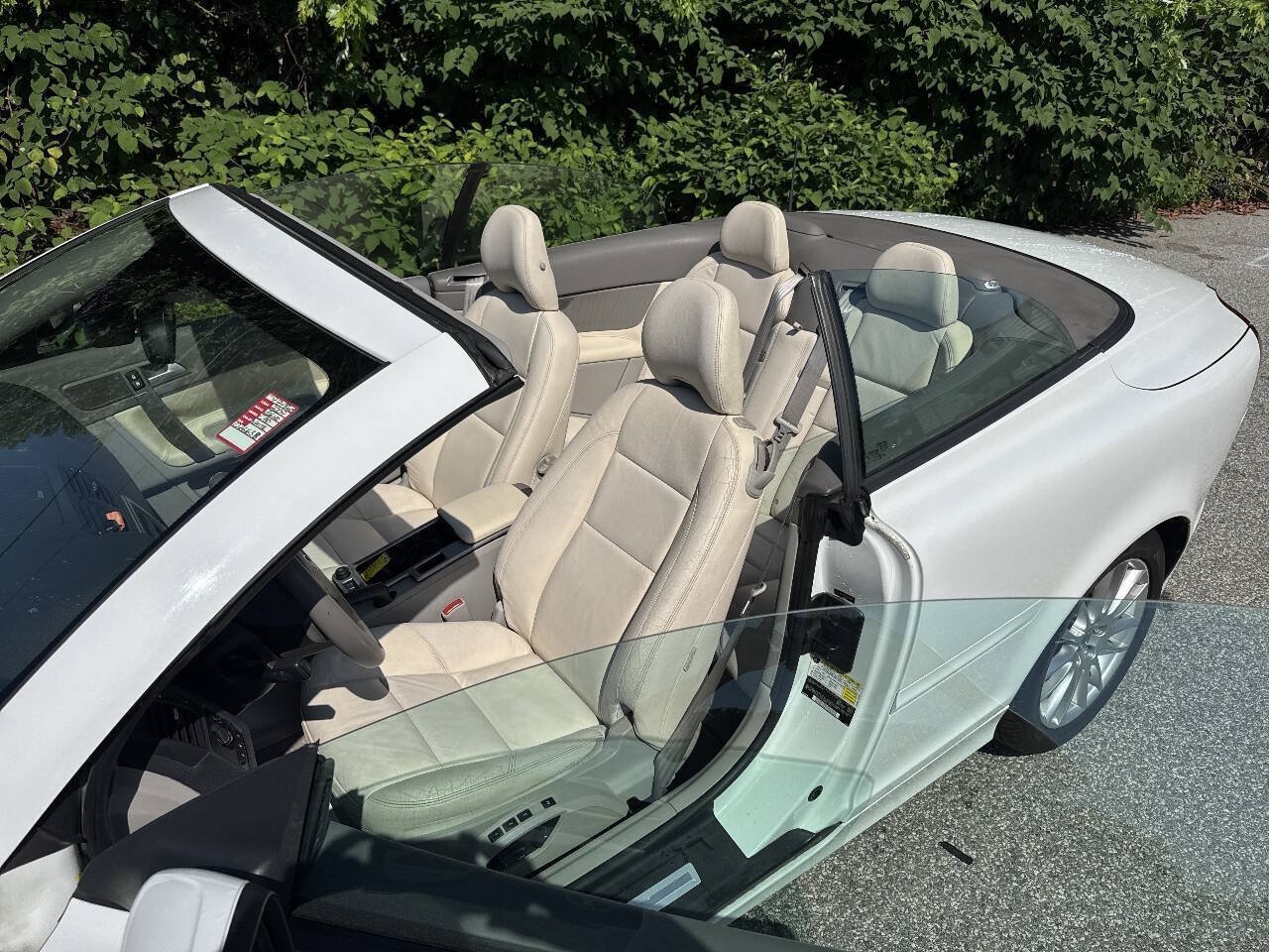 Used 2009 Volvo C70 T5 FWD image 26