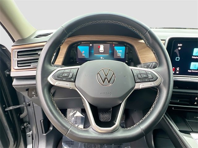 Used 2024 Volkswagen Atlas SE image 11