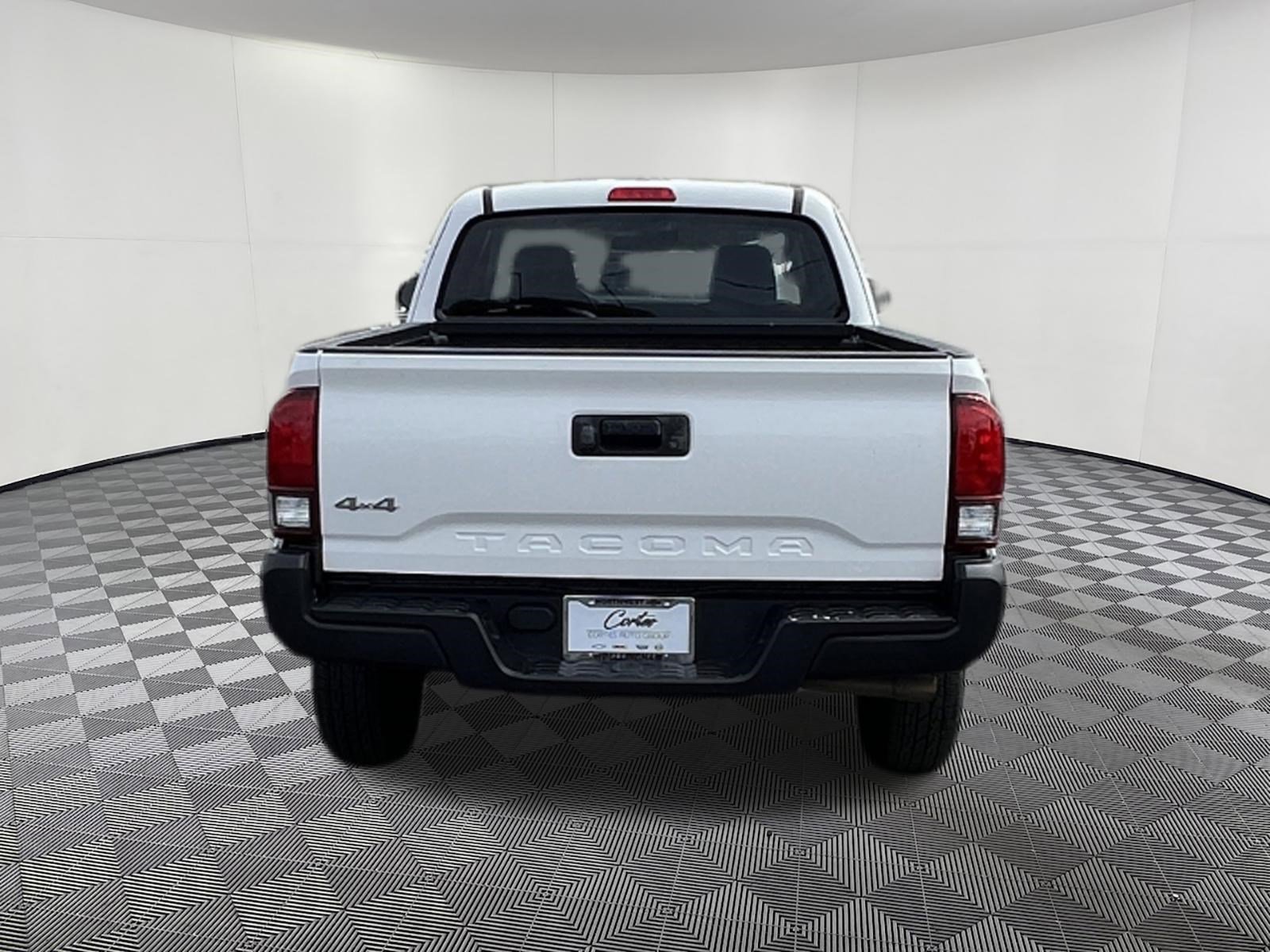 Used 2022 Toyota Tacoma SR AWD/4WD image 5