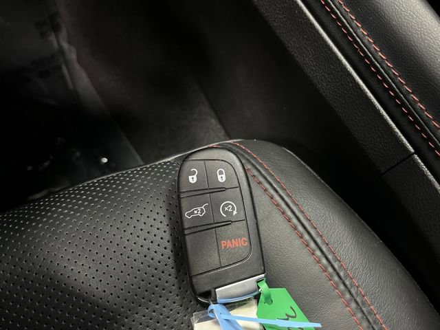 Used 2025 Dodge Durango R/T image 30