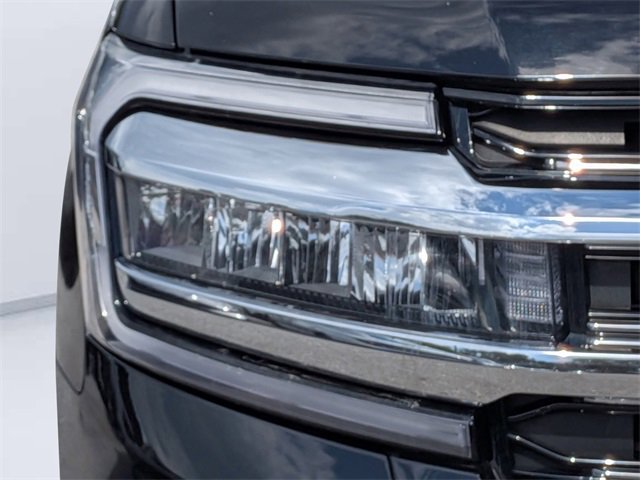 Used 2024 Ford Expedition Limited image 9