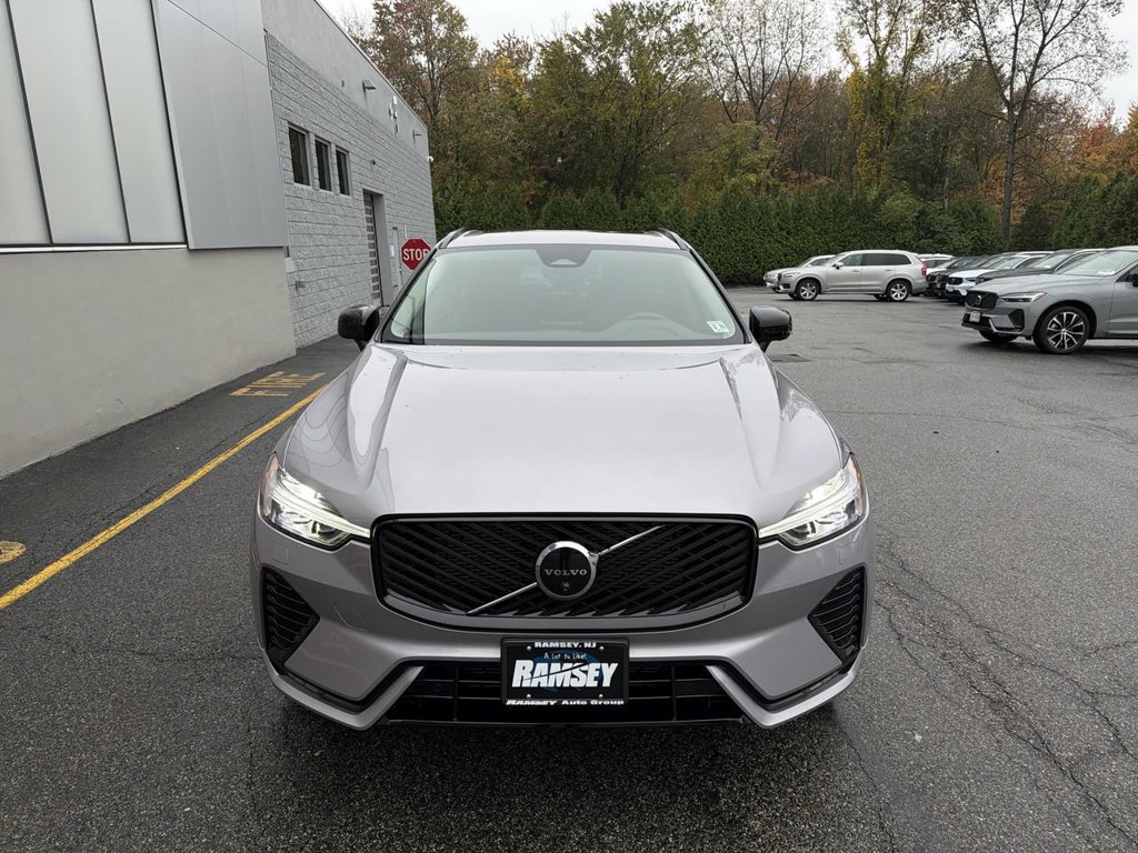 New 2026 Volvo XC60 B5 Plus w/ Climate Package AWD/4WD image 3