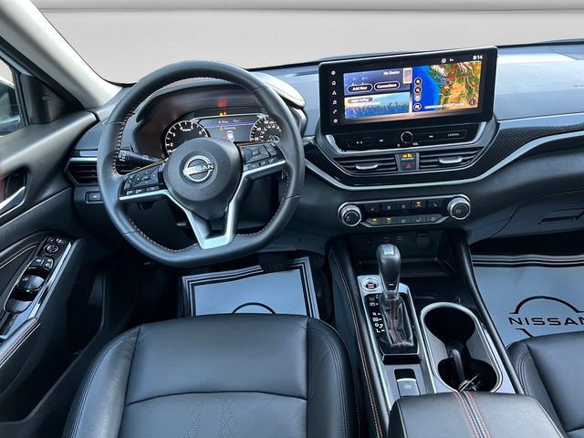 Used 2023 Nissan Altima 2.5 SR w/ SR Premium Package AWD/4WD image 12