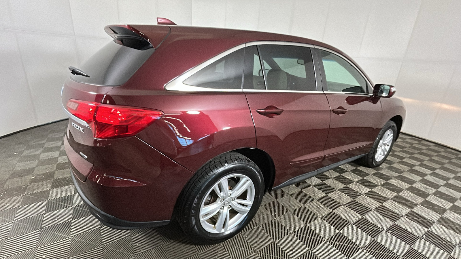 Used 2014 Acura RDX AWD image 2