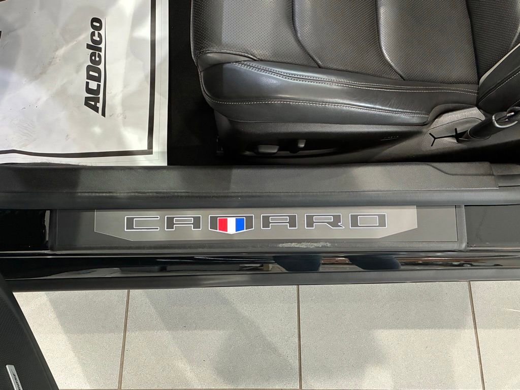 Used 2018 Chevrolet Camaro SS image 22