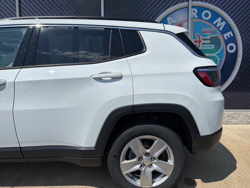 Used 2022 Jeep Compass Latitude image 14