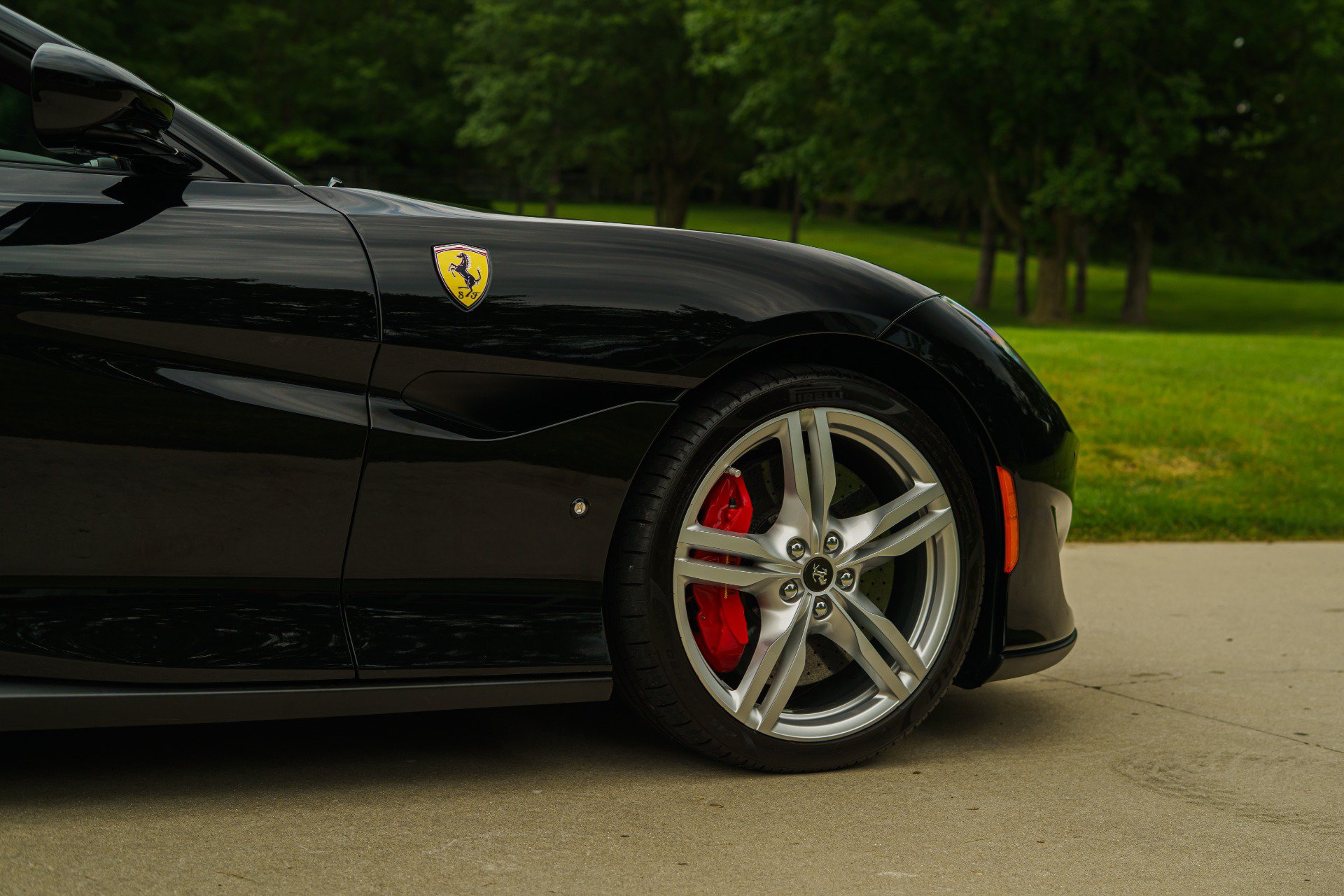 Used 2019 Ferrari Portofino RWD image 17