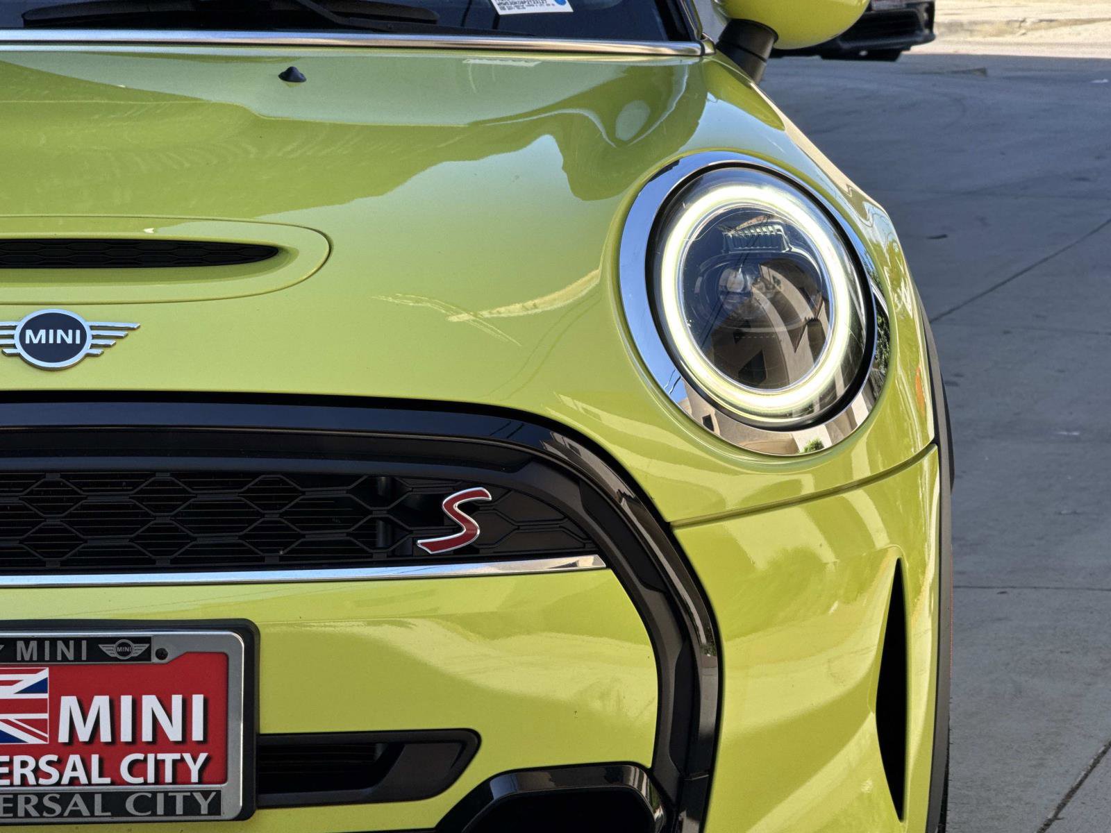 Certified 2023 MINI Cooper S image 4