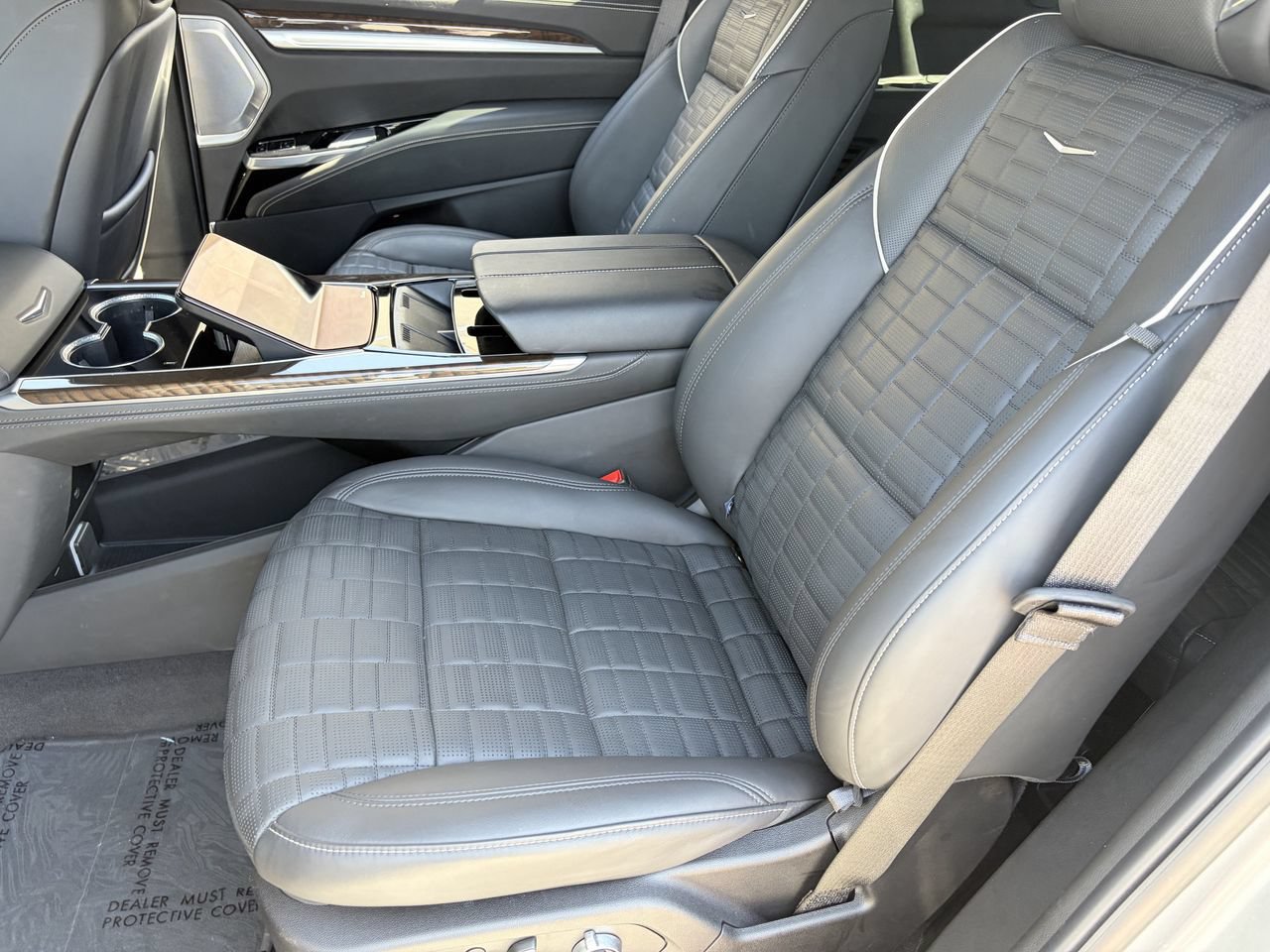 Certified 2025 Cadillac Escalade Sport Platinum AWD/4WD image 18