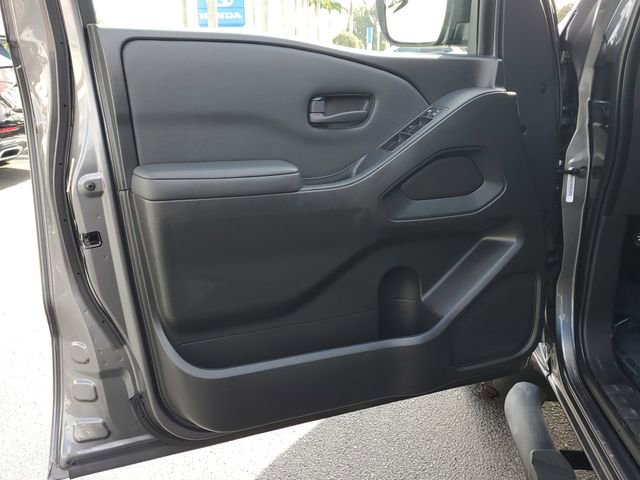 Used 2022 Nissan Frontier S image 19