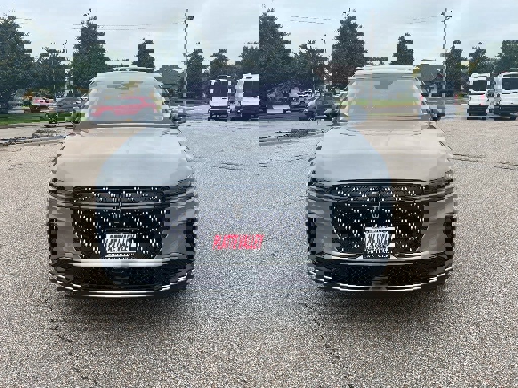 New 2025 Lincoln Nautilus Premier w/ Equipment Group 102A image 9